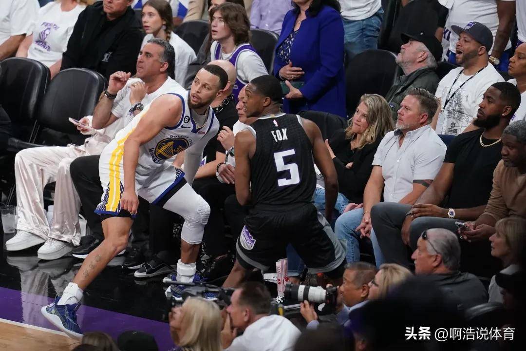 CBA季后赛清晨走向成谜;洛杉矶快船复出首秀;悬念犹存;训练强度明显提升的简单介绍 CBA季后赛清晨走向成谜;洛杉矶快船复出首秀;悬念犹存;训练强度明显提升的简单介绍