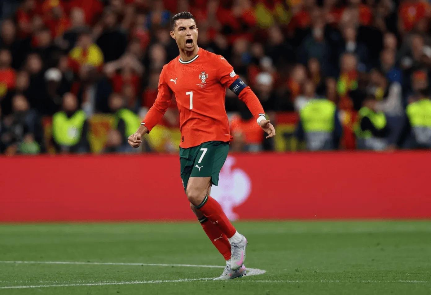 关键时刻葡萄牙体育备战国王杯,主帅复盘细节曝光,球迷炸锅,赛程密集仍需轮换(最佳球会球探组合c罗葡萄牙) 关键时刻葡萄牙体育备战国王杯,主帅复盘细节曝光,球迷炸锅,赛程密集仍需轮换(最佳球会球探组合c罗葡萄牙)