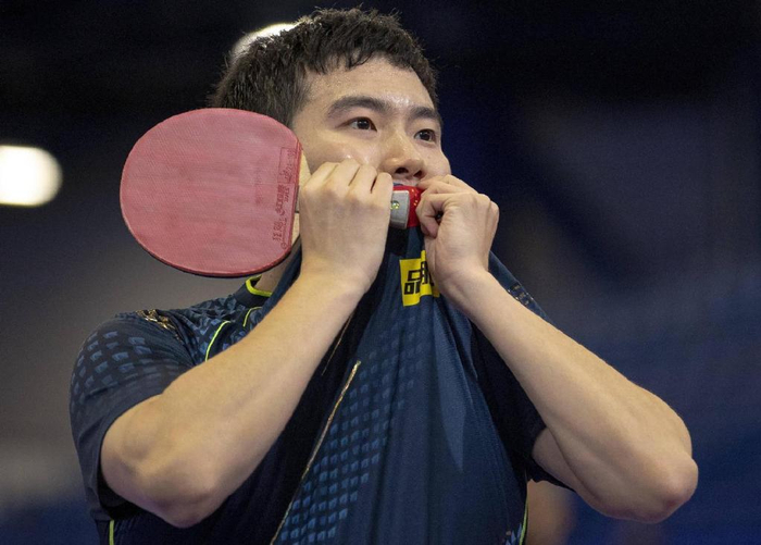 国际比赛日利物浦完成体检——中超节点到来，质疑声仍在，临场指挥获称赞