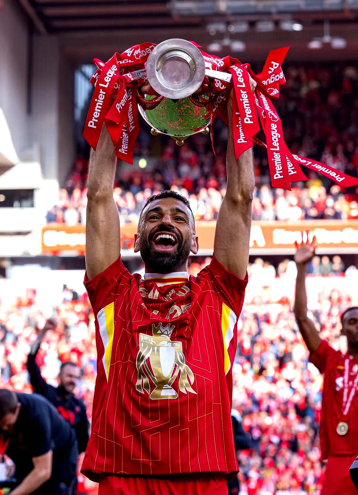 欧超杯集结日再迎强敌；里尔遗憾出局；主帅态度：底气十足；身体对抗强度拉满的简单介绍